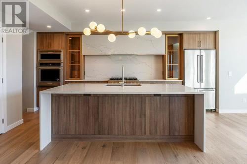 3311 Aspen Lane, Kelowna, BC - Indoor Photo Showing Kitchen