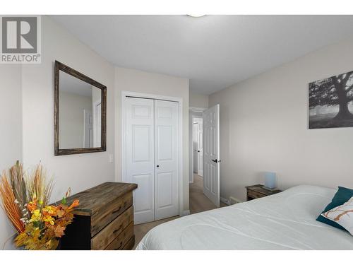 2455 Silver Place, Kelowna, BC - Indoor Photo Showing Bedroom