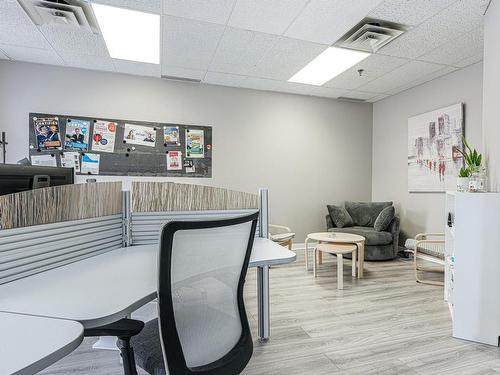 Office - 202-10 Boul. Churchill, Longueuil (Greenfield Park), QC - Indoor Photo Showing Other Room