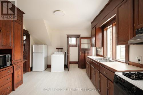 2362 County Rd 45, Asphodel-Norwood, ON - Indoor Photo Showing Kitchen With Double Sink