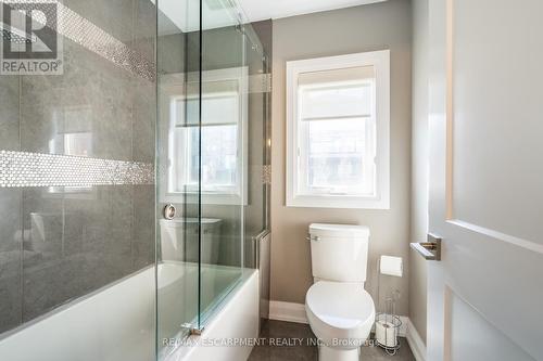 78 Hickory Avenue, Niagara-On-The-Lake, ON - Indoor Photo Showing Bathroom