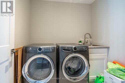 78 Hickory Avenue, Niagara-On-The-Lake, ON - Indoor Photo Showing Laundry Room