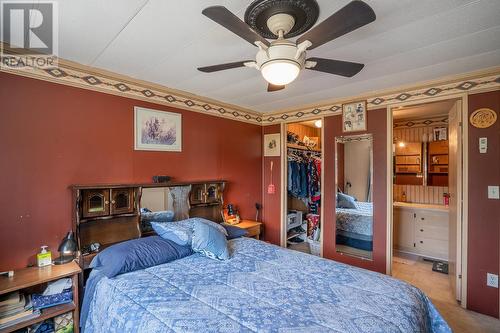 5110 Perkins Road, Forest Grove, BC - Indoor Photo Showing Bedroom