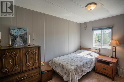 5110 Perkins Road, Forest Grove, BC - Indoor Photo Showing Bedroom
