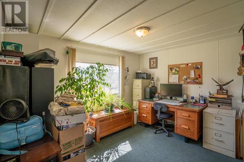 5110 Perkins Road, Forest Grove, BC - Indoor Photo Showing Office