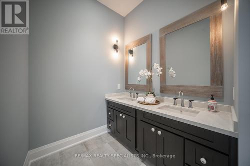 6577 3Rd Line, New Tecumseth, ON - Indoor Photo Showing Bathroom