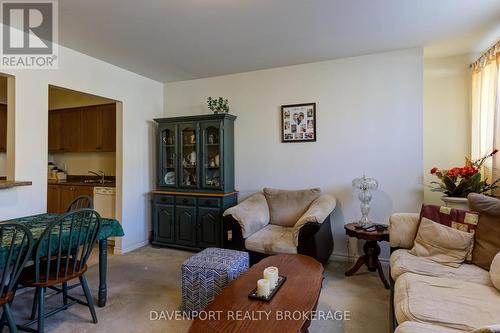 106 - 70 First Street, Orangeville, ON - Indoor Photo Showing Living Room
