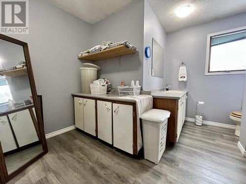 2987 Likely Road, 150 Mile House, BC - Indoor Photo Showing Laundry Room