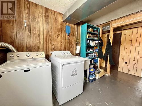 2987 Likely Road, 150 Mile House, BC - Indoor Photo Showing Laundry Room