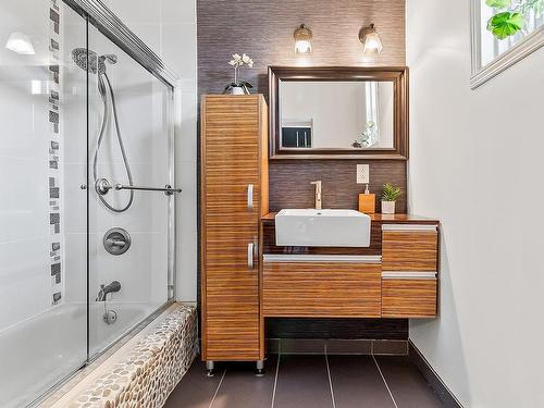 Bathroom - 7004  - 7010 Rue De La Roche, Montréal (Rosemont/La Petite-Patrie), QC - Indoor Photo Showing Bathroom