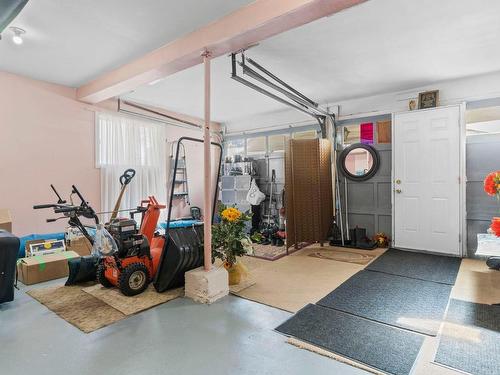 Garage - 4005 Rue Acadia, Laval (Chomedey), QC - Indoor Photo Showing Garage