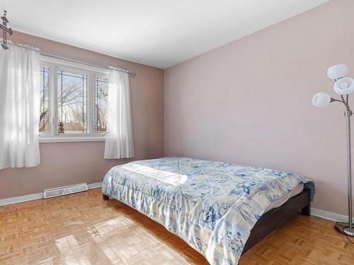 Bedroom - 4005 Rue Acadia, Laval (Chomedey), QC - Indoor Photo Showing Bedroom