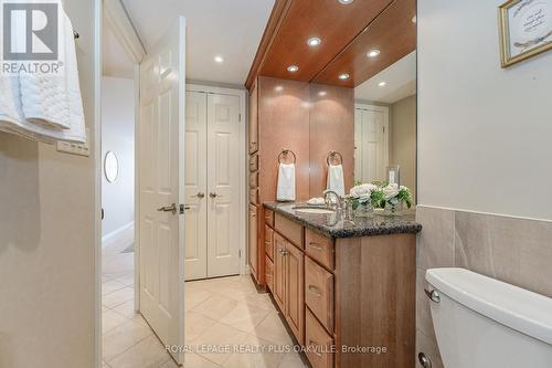 201 - 2170 Marine Drive, Oakville, ON - Indoor Photo Showing Bathroom