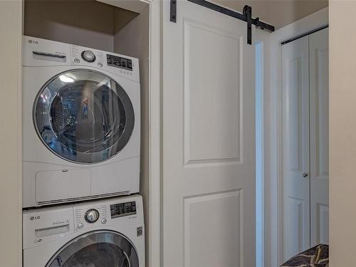 6978 West Coast Rd, Sooke, BC - Indoor Photo Showing Laundry Room