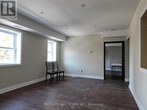 1061 Richmond St, London, ON - Indoor Photo Showing Other Room