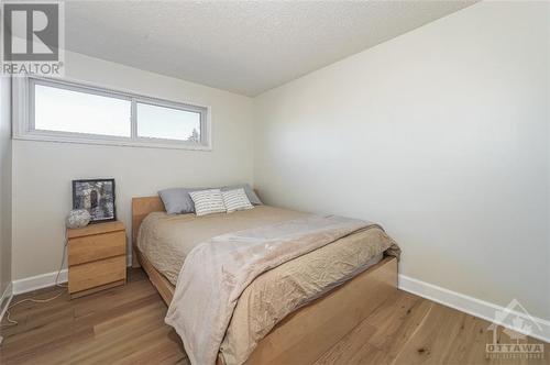 406 Sandhamn Private, Ottawa, ON - Indoor Photo Showing Bedroom