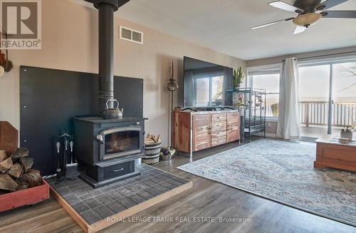 52 Parker Drive, Alnwick/Haldimand, ON - Indoor Photo Showing Living Room With Fireplace