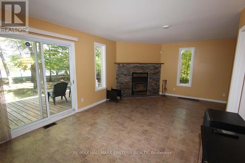 58 Fire Route 26G, Havelock-Belmont-Methuen, ON - Indoor Photo Showing Living Room With Fireplace