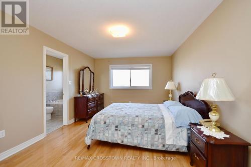 46 Jewel House Lane, Barrie, ON - Indoor Photo Showing Bedroom