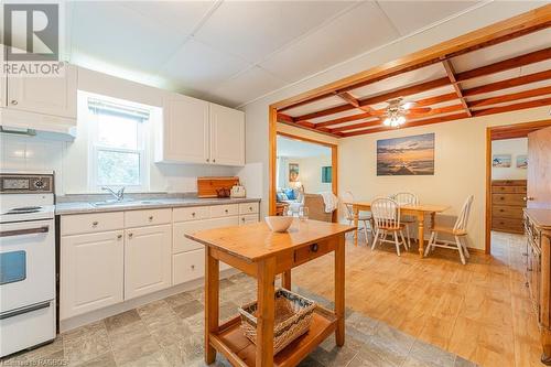 559 Bay Street, Oliphant, ON - Indoor Photo Showing Kitchen