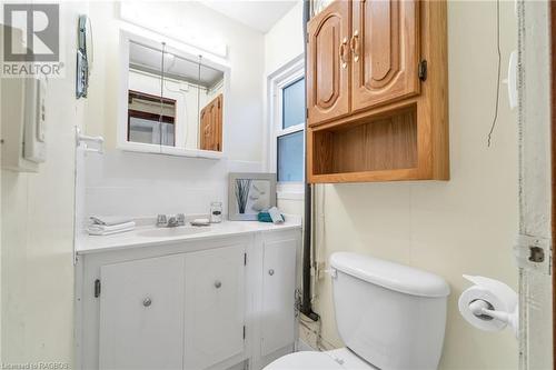 559 Bay Street, Oliphant, ON - Indoor Photo Showing Bathroom