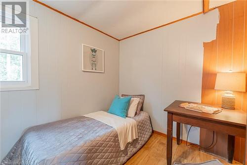 559 Bay Street, Oliphant, ON - Indoor Photo Showing Bedroom