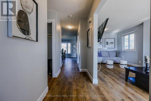40 Birchview Dr, Hamilton, ON - Indoor Photo Showing Other Room