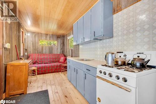 3164 River Road Road, Ompah, ON - Indoor Photo Showing Kitchen