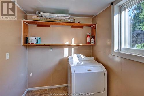 172 Park Street, Chatham, ON - Indoor Photo Showing Laundry Room