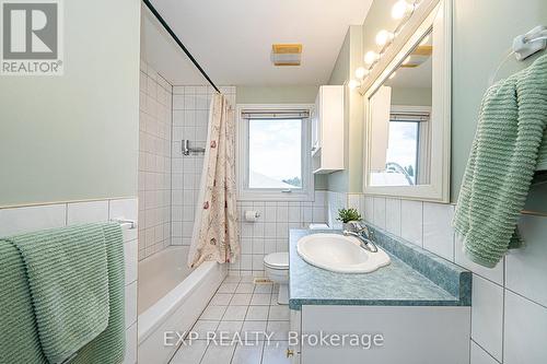 24518 Mccowan Road, Georgina, ON - Indoor Photo Showing Bathroom