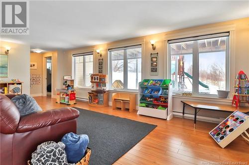 9 Heron Court, Bouctouche, NB - Indoor Photo Showing Living Room