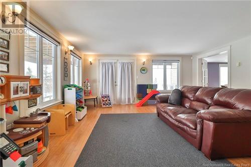 9 Heron Court, Bouctouche, NB - Indoor Photo Showing Living Room