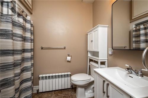 355 Princess Street Unit# 1, Shallow Lake, ON - Indoor Photo Showing Bathroom