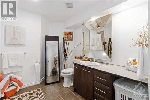203 Hughes Street, Carleton Place, ON - Indoor Photo Showing Bathroom