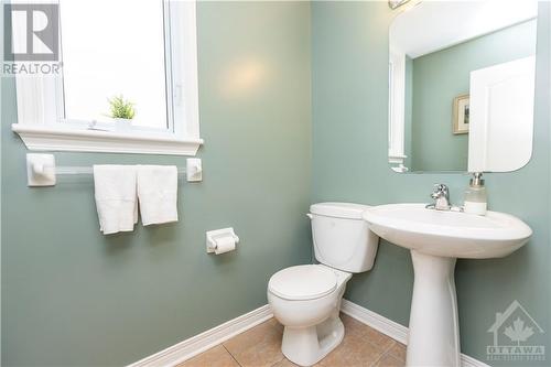 830 Feather Moss Way, Ottawa, ON - Indoor Photo Showing Bathroom