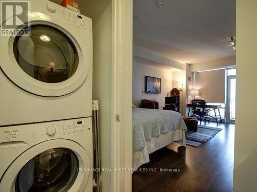 1203 - 21 Widmer Street, Toronto, ON - Indoor Photo Showing Laundry Room