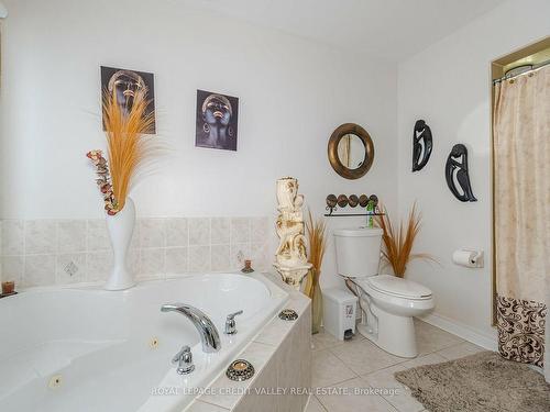 12 Helman Rd, Brampton, ON - Indoor Photo Showing Bathroom