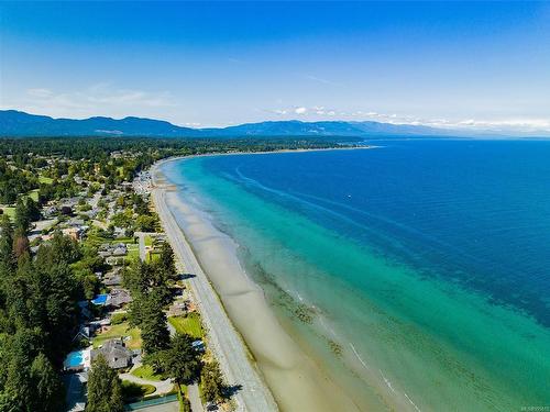 450 Judges Row, Qualicum Beach, BC - Outdoor With Body Of Water With View