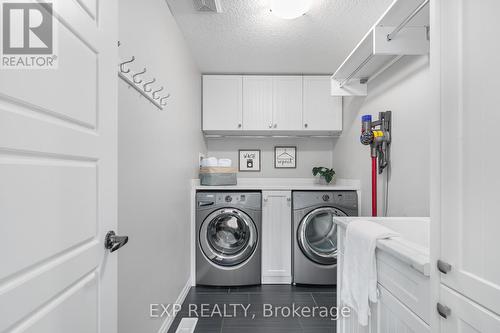 259 Falconridge Dr, Kitchener, ON - Indoor Photo Showing Laundry Room