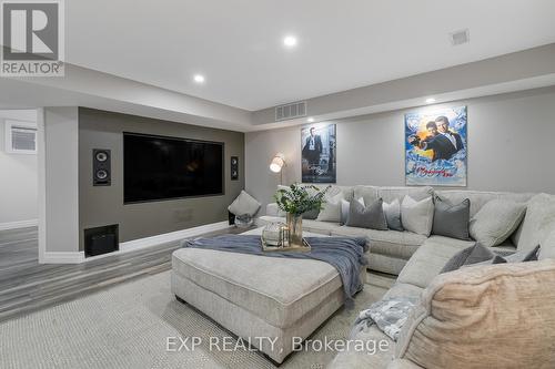 259 Falconridge Dr, Kitchener, ON - Indoor Photo Showing Living Room