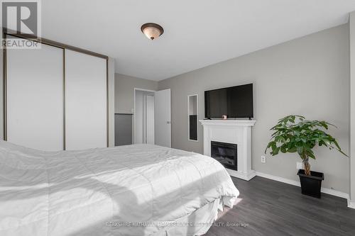 309 - 215 Glenridge Avenue, St. Catharines, ON - Indoor Photo Showing Bedroom