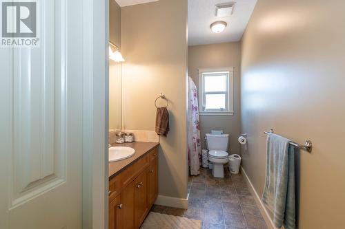 553 Mt. Ida Drive, Coldstream, BC - Indoor Photo Showing Bathroom