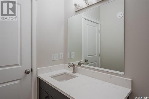 1112 9Th Street E, Saskatoon, SK - Indoor Photo Showing Bathroom