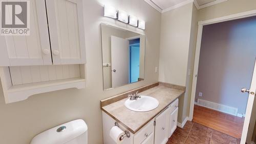 9112 96A Avenue, Fort St. John, BC - Indoor Photo Showing Bathroom