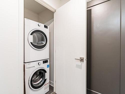 Salle de lavage - 709-628 Rue St-Jacques, Montréal (Ville-Marie), QC - Indoor Photo Showing Laundry Room