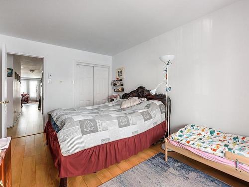 Master bedroom - 102-2150 Av. Hingston, Montréal (Côte-Des-Neiges/Notre-Dame-De-Grâce), QC - Indoor Photo Showing Bedroom