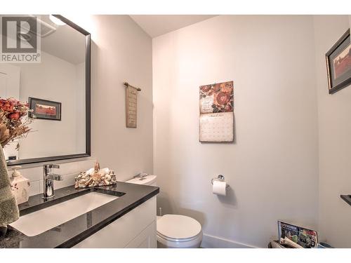 6635 Tronson Road Unit# 46, Vernon, BC - Indoor Photo Showing Bathroom