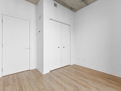 Bedroom - Ph2104-1770 Rue Joseph-Manseau, Montréal (Ville-Marie), QC - Indoor Photo Showing Other Room