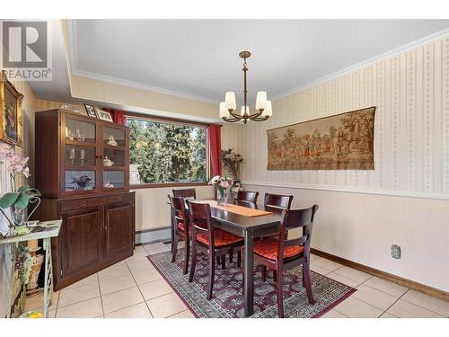 4610 Stewart Road E, Kelowna, BC - Indoor Photo Showing Dining Room