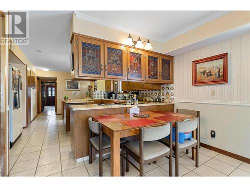 4610 Stewart Road E, Kelowna, BC - Indoor Photo Showing Dining Room